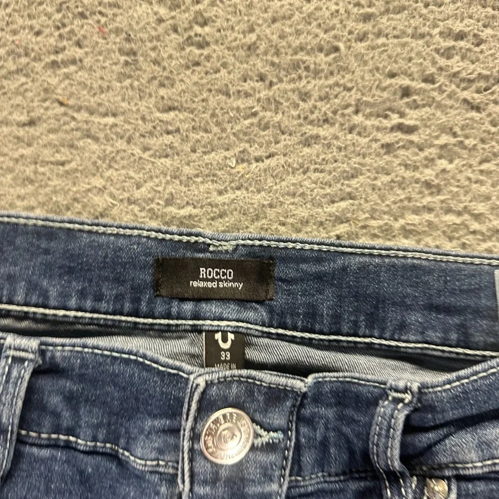 True Religion Rocco Jeans Mens 33x35 Blue Denim Skinny Leg Relaxed Biker Stretch